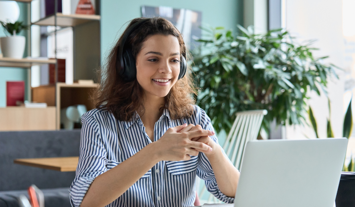 Breaking 4 myths about AI in training and L&D