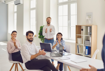 5 point checklist for choosing the right sales readiness platform
