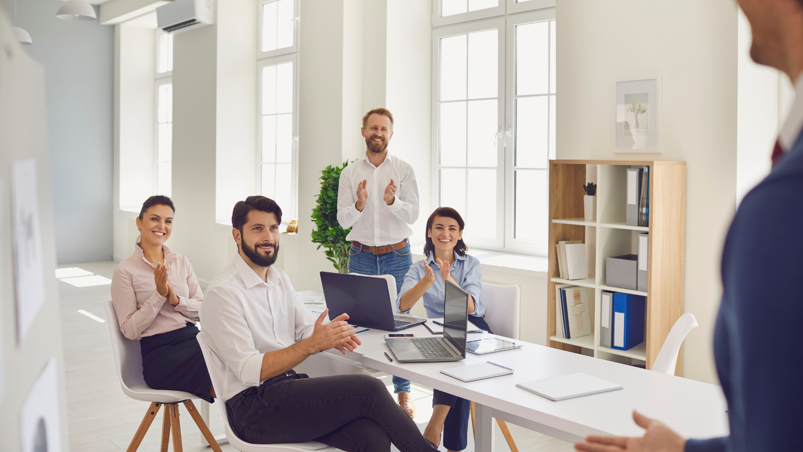 5 point checklist for choosing the right sales readiness platform