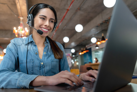 Shaping the Future of Selling: How Generative AI based Coaching is Transforming Sales Training