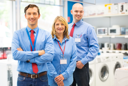 Enhancing Customer Experience with Better Communication in Retail Industry