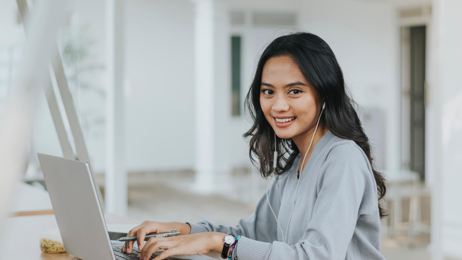 Conversational AI: A Game-Changer in Scaling Insurance Agent Training