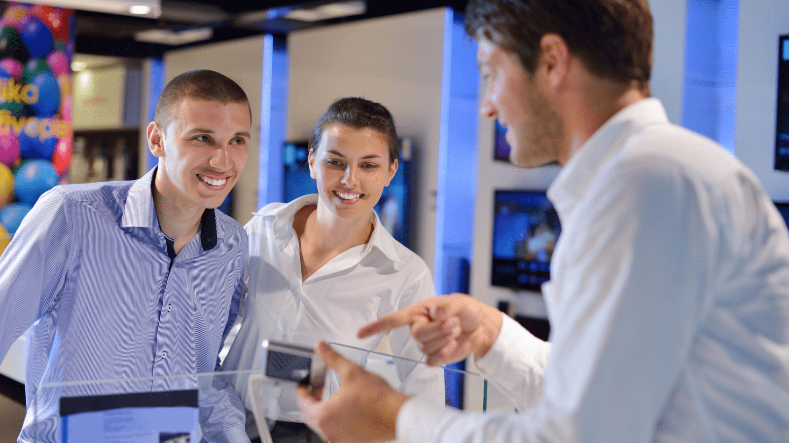 Retail Sales Reinvented: Tackling the 5 Biggest Challenges with AI-Driven Roleplay