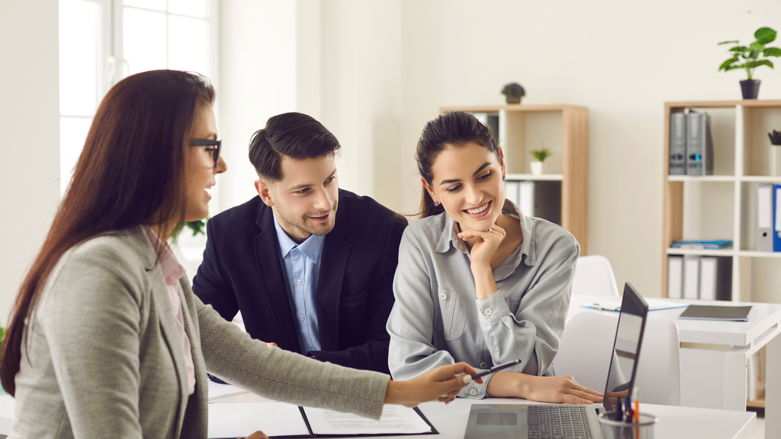 Top 5 AI Platforms for Insurance Agents to Boost Sales and Close Deals